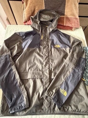 North face windbreaker jacket - face,